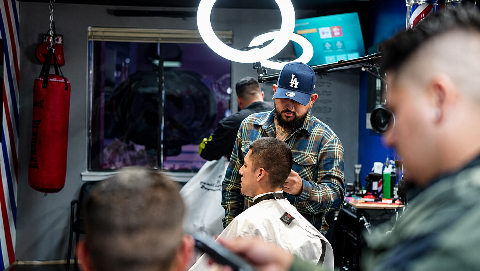 Javis Barbershop